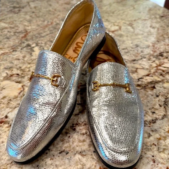 Sam Edelman Women’s Silver Loafers Gold Horsebit hardware size 8.5 metallic - Picture 1 of 7